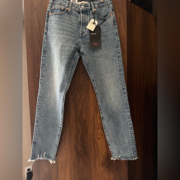 Levi's High Rise Blue Jeans - Picture 4 of 4